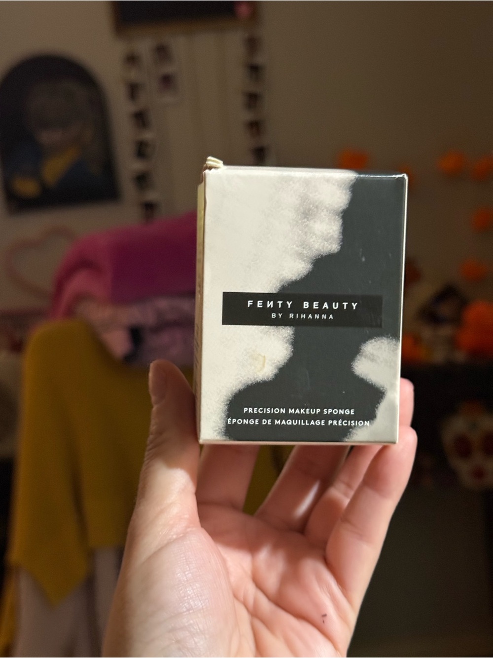 Fenty Beauty Precision Makeup Sponge